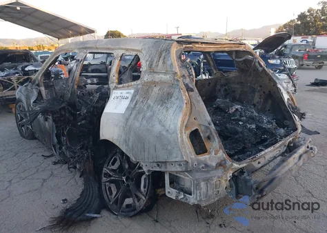 2025 BMW Ix xDrive50 z USA, uszkodzony, nr VIN WB523CF07SCU84352